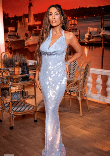 Alicia Carmody’s Season 1 Reunion Look